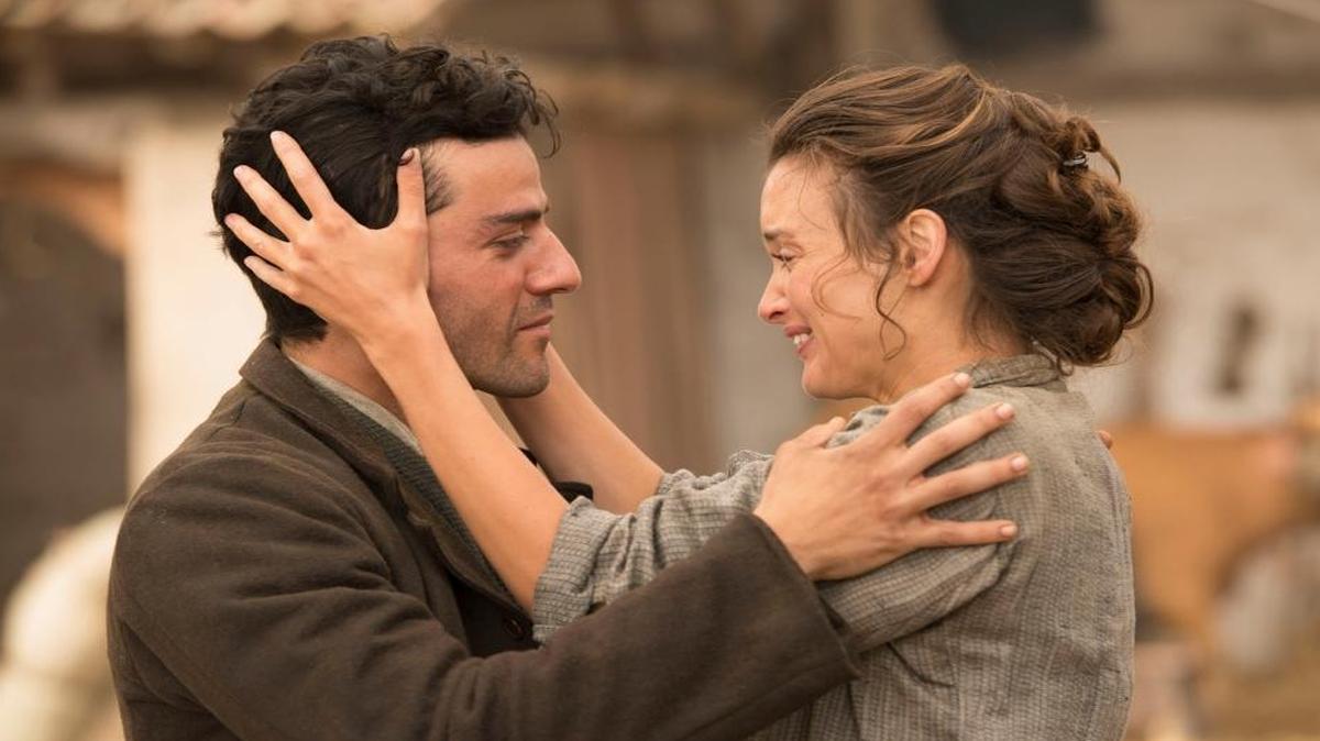 Oscar Isaac and Charlotte Le Bon star in “The Promise.”
