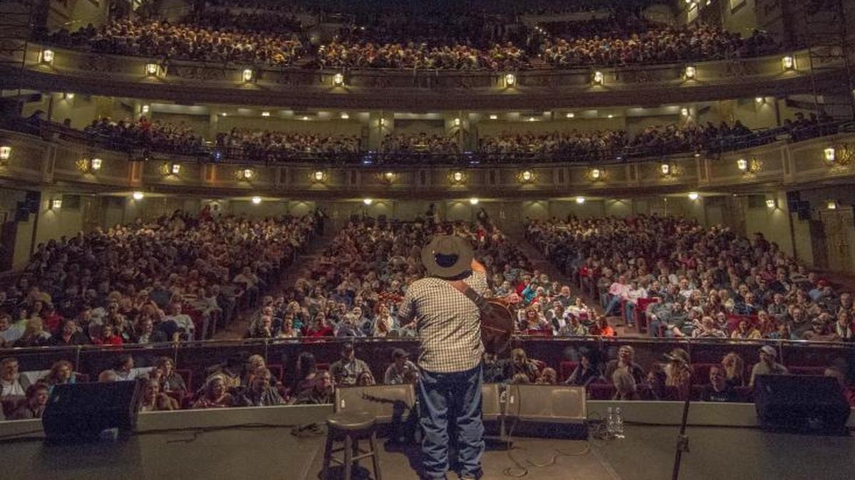 Country singer comedian Rodney Carrington performs Sunday, Aug. 20 at Saroyan Theatre.