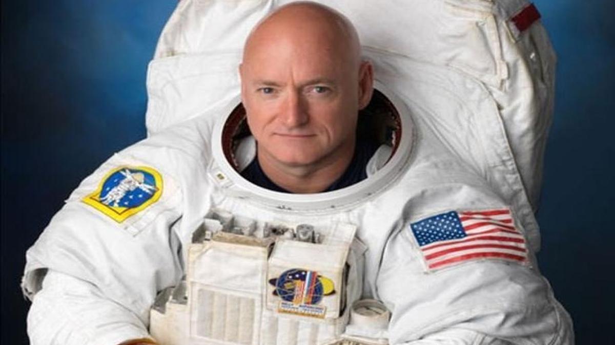 Scott Kelly will speak tonight as part of the San Joaquin Valley Town Hall Lecture Series.