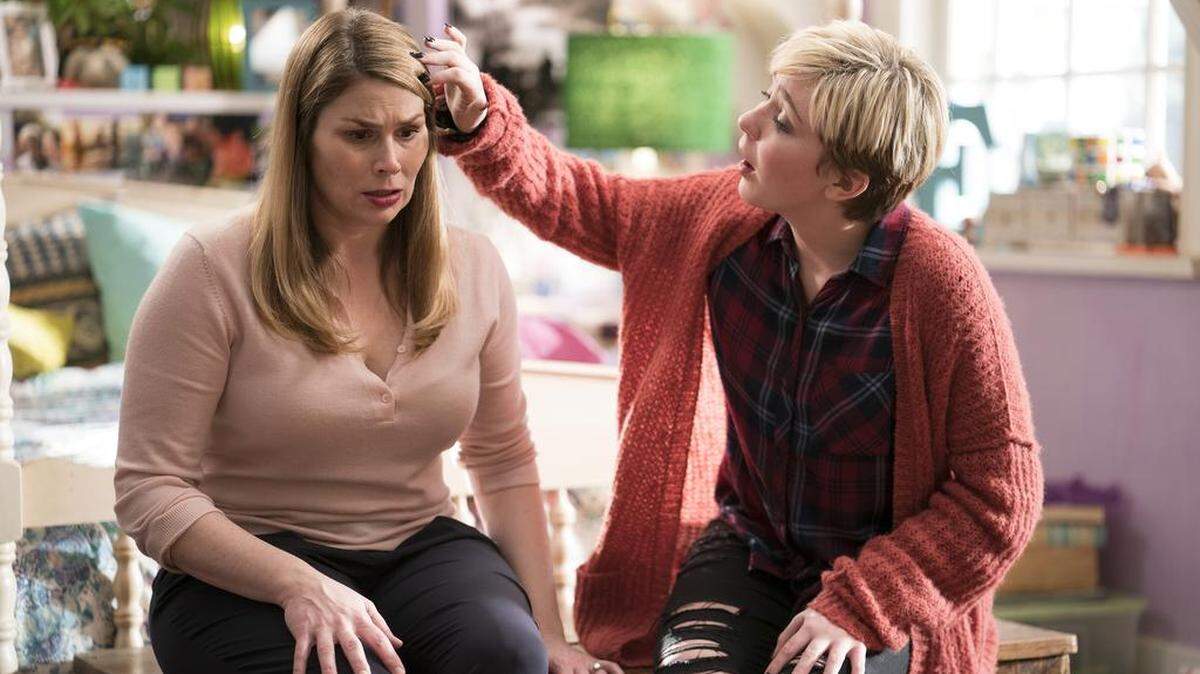 FREAKY FRIDAY (Disney Channel/David Bukach)
HEIDI BLICKENSTAFF, COZI ZUEHLSDORFF