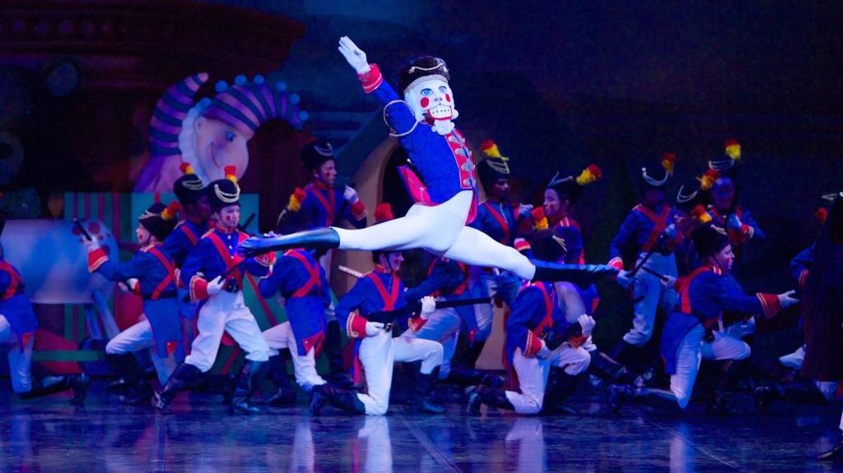 Valley Performing Arts Council presents “The Nutcracker.”