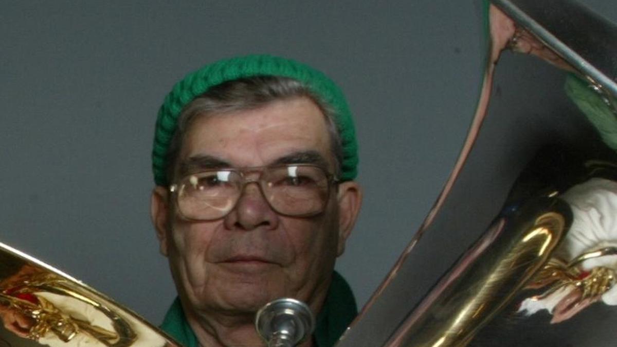 
Dick Douty
