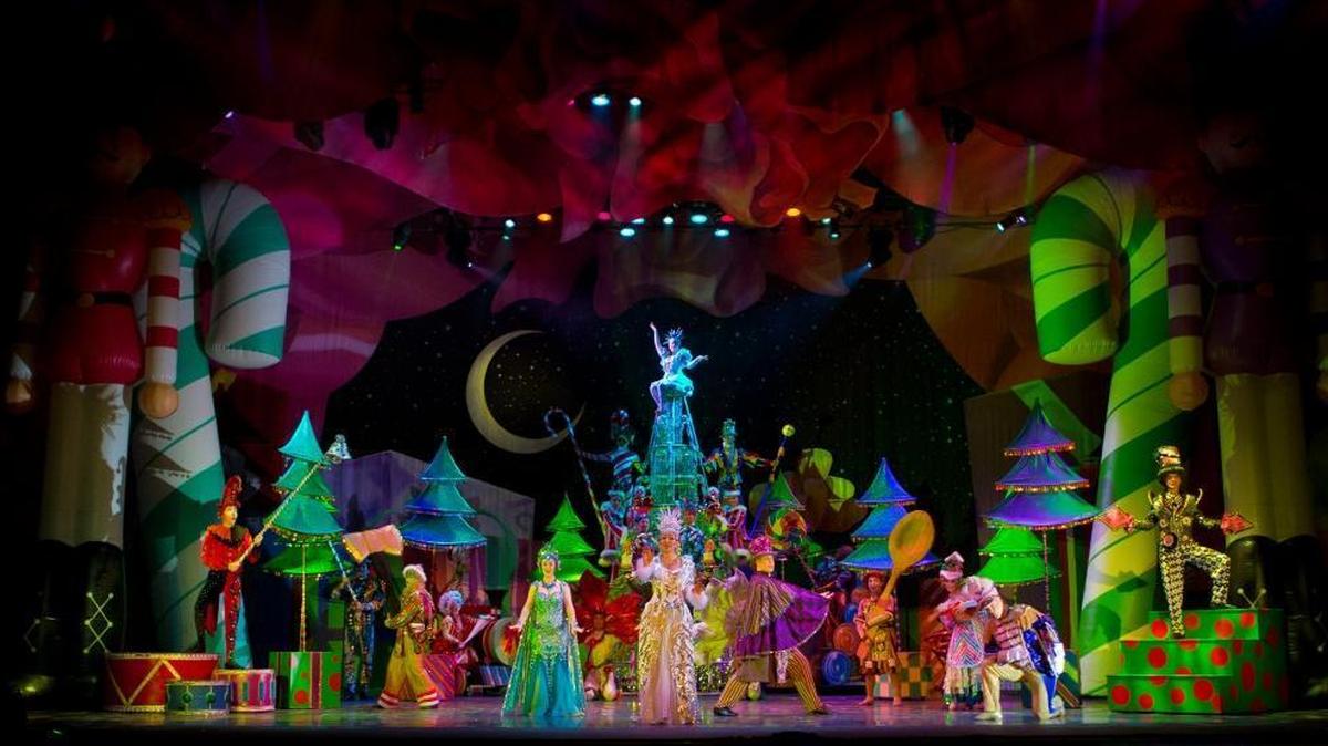 Cirque Dreams Holidaze comes to the Saroyan Theatre Dec. 19 and 20.