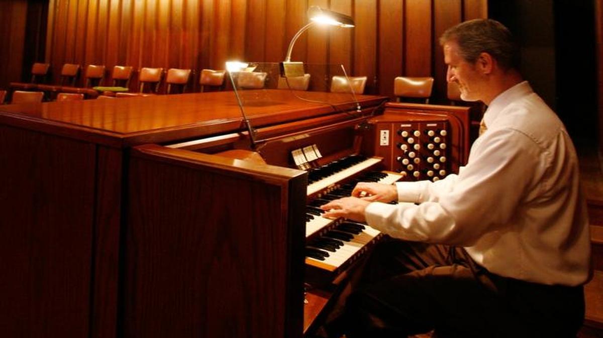 
See organist Scott Horton perform at the Bachtober Pipe Organ Concert, Sunday, Oct. 11.
