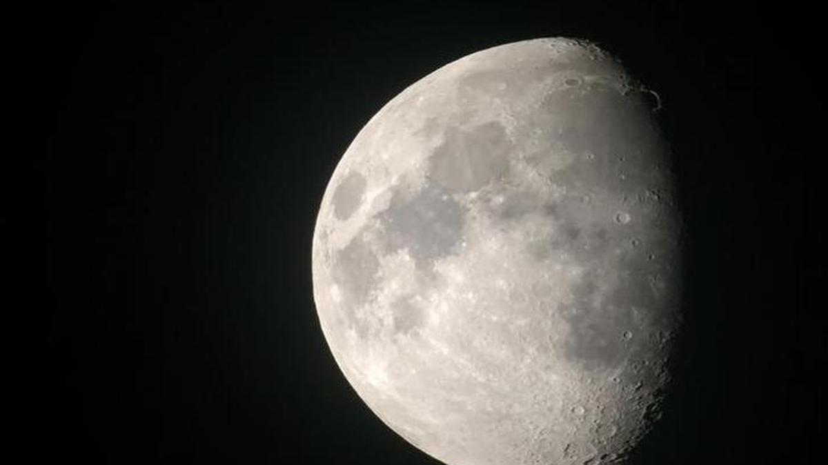 
Central Valley Astronomers will be on hand to help you see the moon up close at the group’s monthly star party at River Park.
