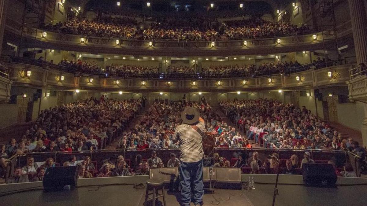 Country singer comedian Rodney Carrington performs Sunday, Aug. 20 at Saroyan Theatre.