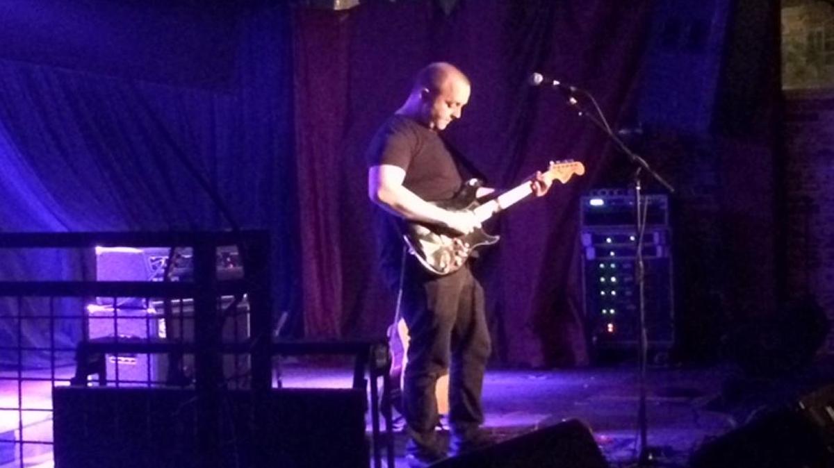 James McCartney takes the stage at Fulton 55.