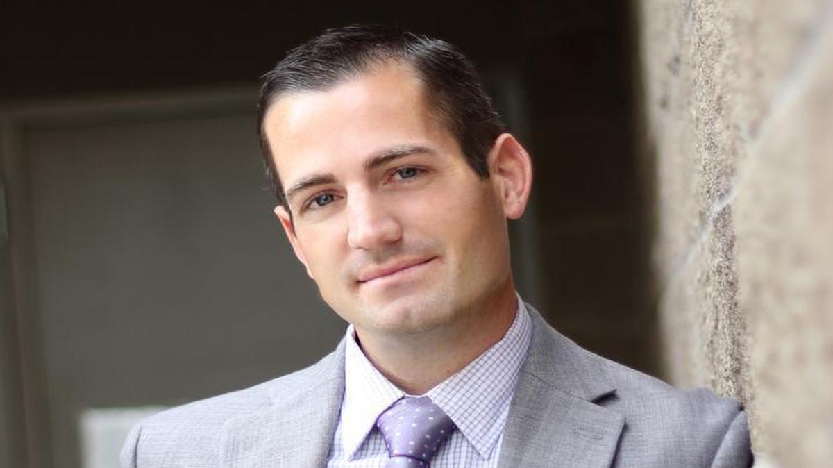 Matt Buckman is stepping down as general director of Fresno Grand Opera.