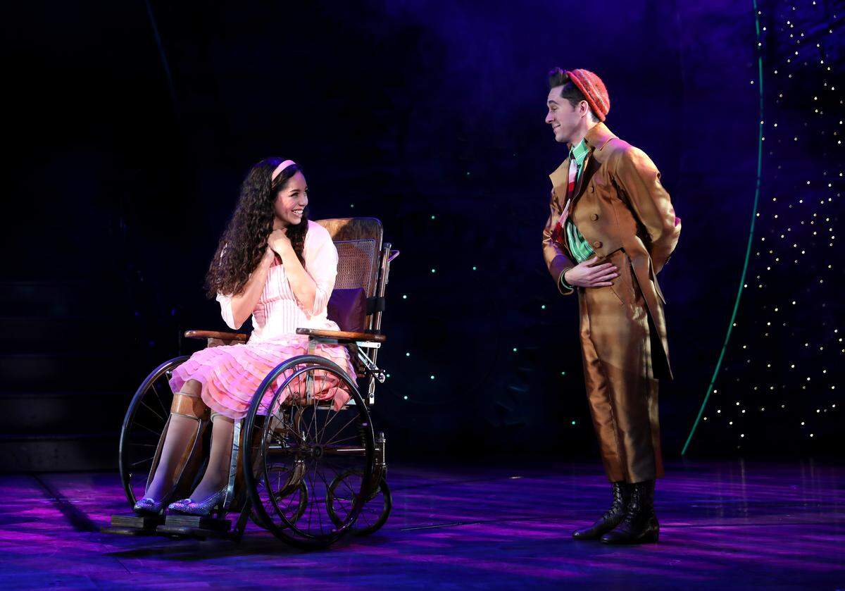Mili Diaz as Nessarose and Michael Wartella as Boq.