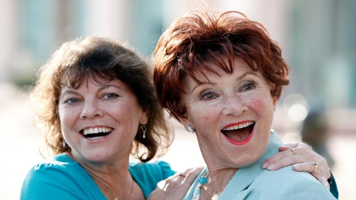 In this June 18, 2009 file photo, actresses Erin Moran (left) and Marion Ross pose together at the Academy of Television Arts and Sciences’ “A Father's Day Salute to TV Dads.”