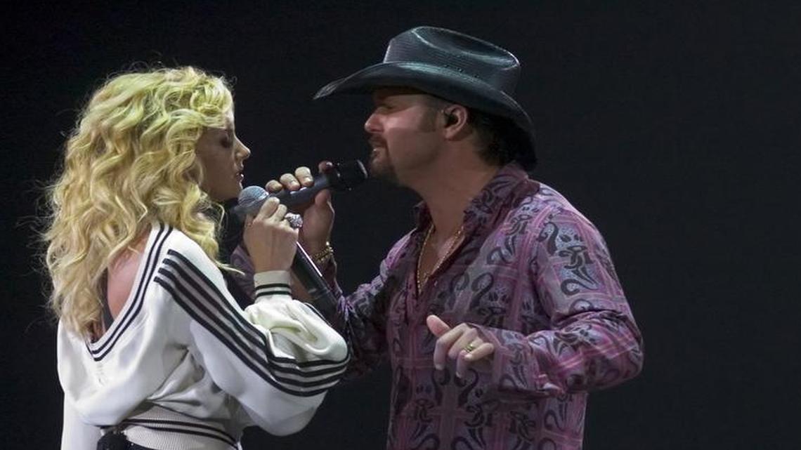 Faith Hill and Tim McGraw perform in Sacramento in 2007. The pair will stop by Fresno on their 2017 tour.