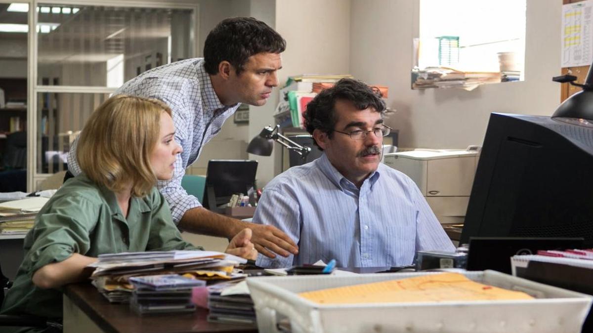 Rachel McAdams, from left, as Sacha Pfeiffer, Mark Ruffalo as Michael Rezendes and Brian d’Arcy James as Matt Carroll, in a scene from the film, “Spotlight.”