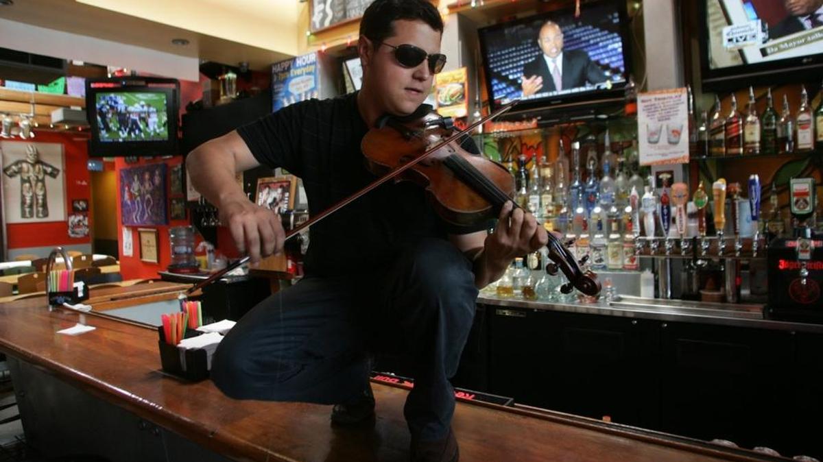 Patrick Contreras will perform at Fulton 55 tonight.
