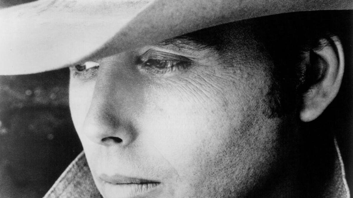 Dwight Yoakam performs at Visalia Fox Theatre.