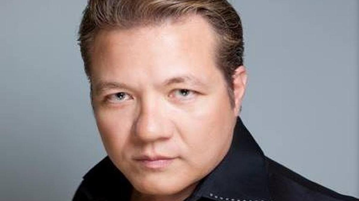 Eduardo Saucedo teaches a tango workshop for all skill levels today at Studio 65.