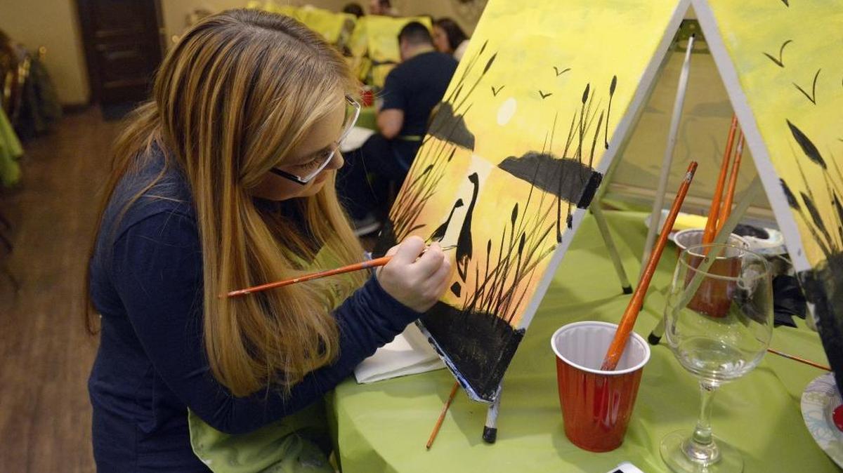 An acrylic painting class begins at Clovis Community Education.
