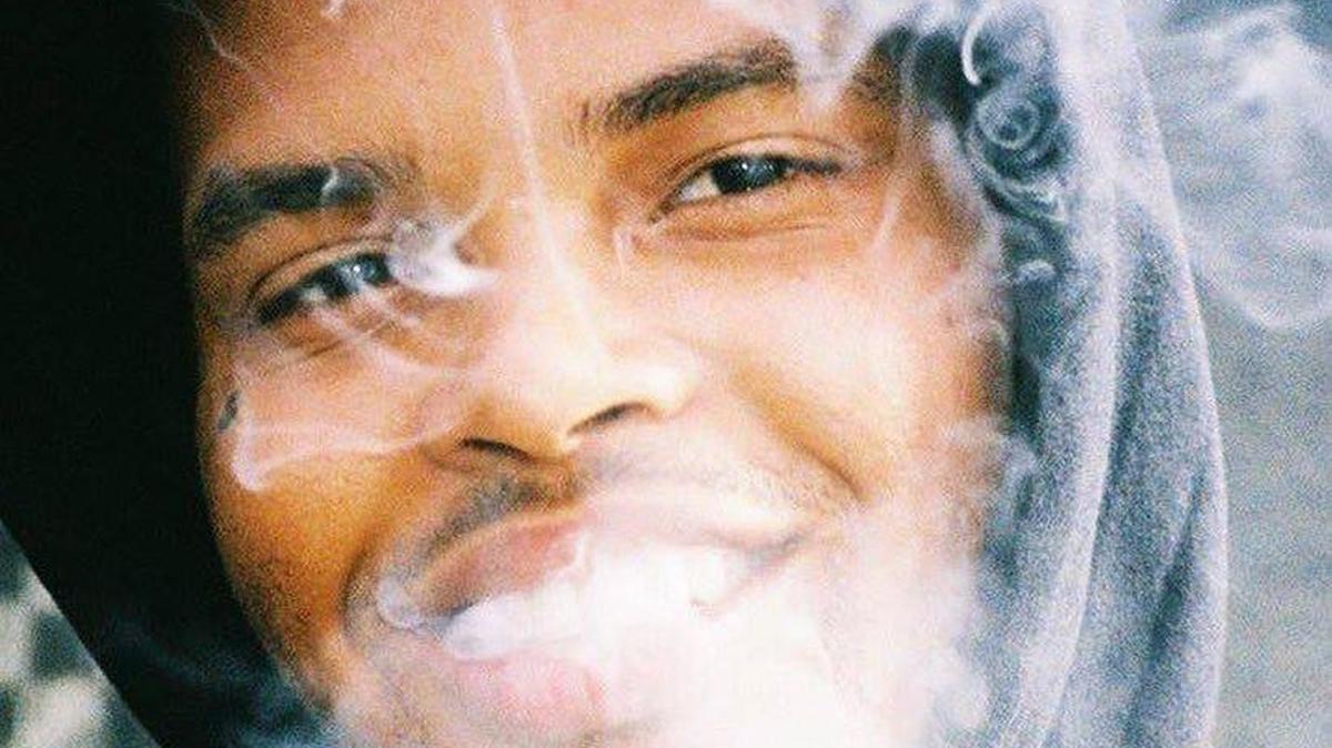 Xavier Wulf plays tonight at Strummer’s.