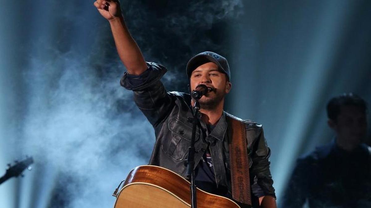 Luke Bryan performs at the 51st annual Academy of Country Music Awards at the MGM Grand Garden Arena on Sunday, April 3, 2016, in Las Vegas. (Photo by Matt Sayles/Invision/AP)