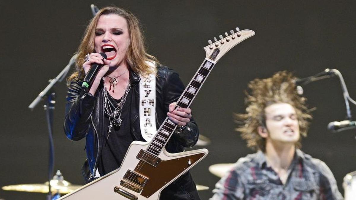 
Lzzy Hale of Halestorm was the opening act at the Eric Church concert at the Save Mart Center in Fresno Thursday, Jan. 22, 2015. Halestorm will perform Tuesday, Oct. 13, 2015, at Fresno’s Rainbow Ballroom.
