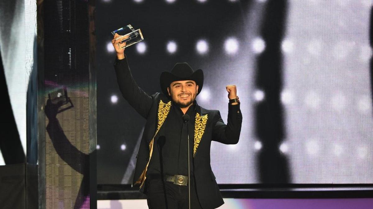 Gerardo Ortiz will perform at the Visalia Convention Center.