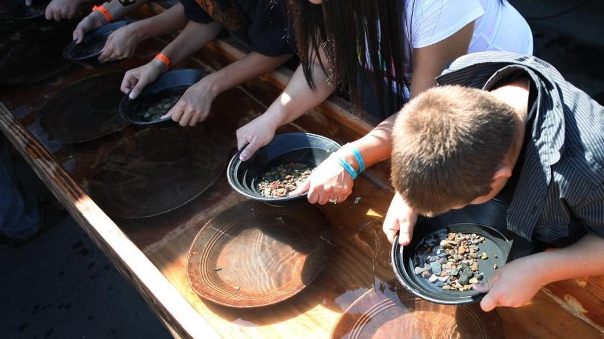 Pan for gold at Mariposa’s Go West Festival.