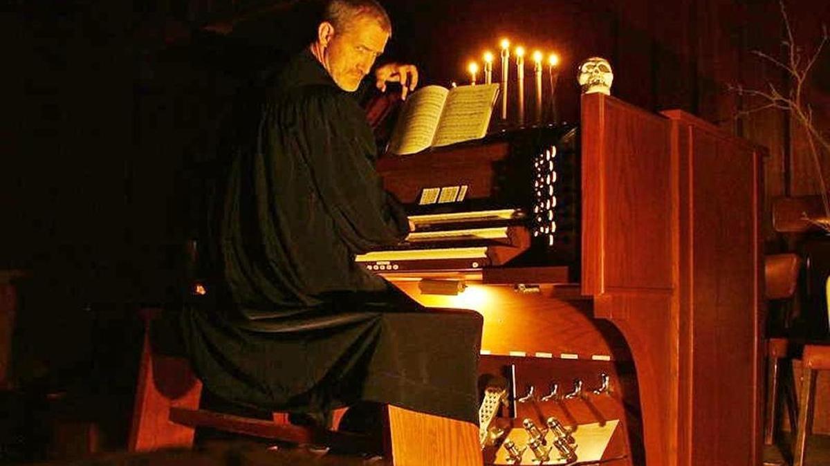 Halloween on Van Ness, an annual organ concert is at First Congregational Church, returns Sunday, Oct. 25.