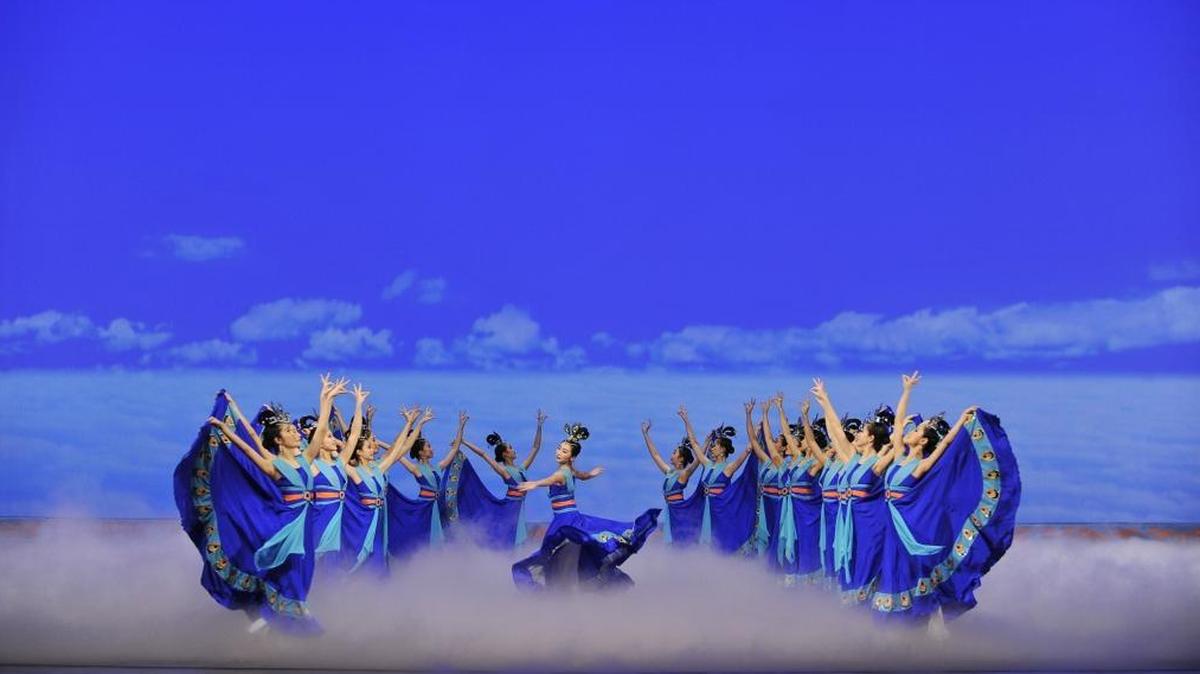 The Chinese dance show Shen Yun returns to Fresno’s Saroyan Theatre for two shows, Tuesday, Dec. 26 and Wednesday, Dec. 27.