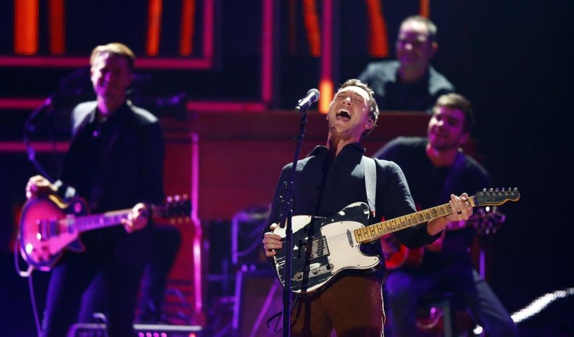 “American Idol Season 11” winner Phillip Phillips performs in Hanford.