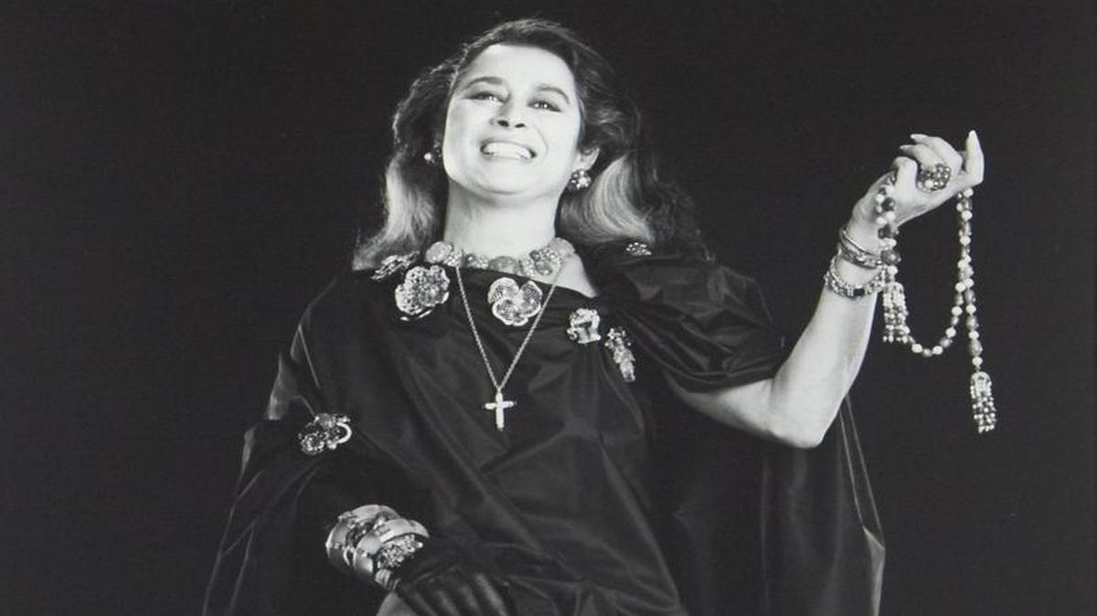“Rendering Homage - Portraits of a Patron” continues at Fresno Art Museum.