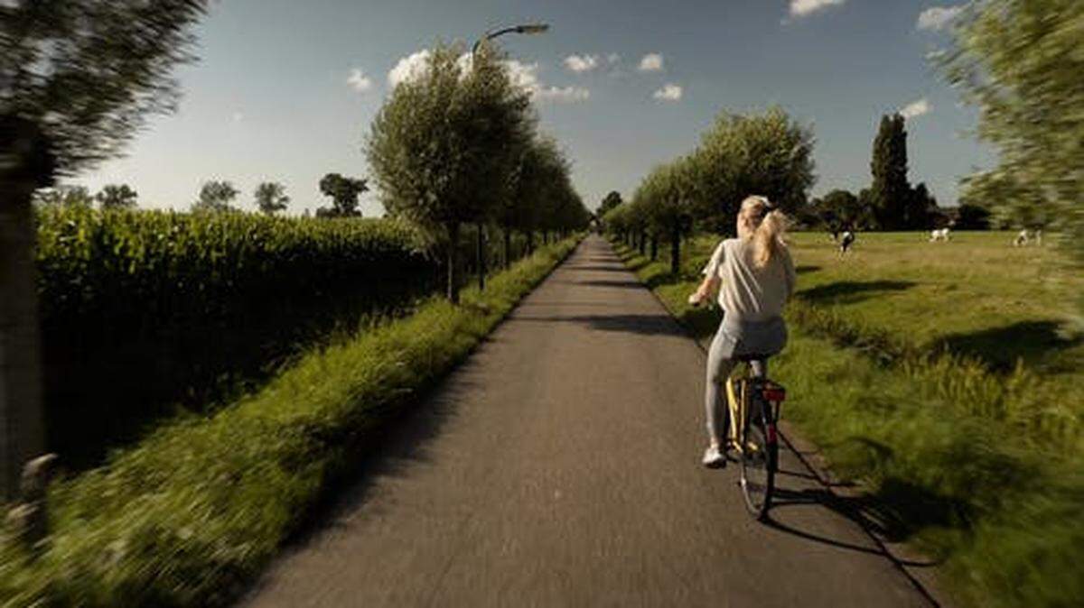 Riding a bike yields fun and new insights about life, Danielle Shapazian of Fresno writes in a Valley Voices essay.