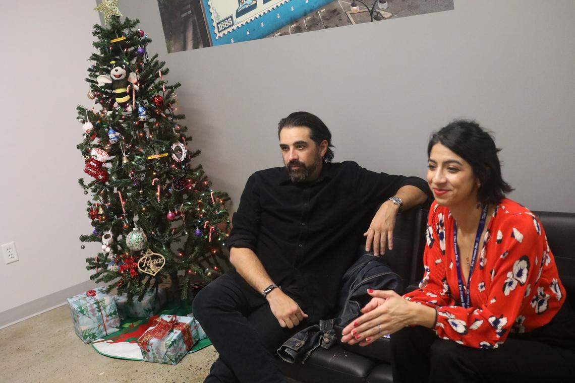 Community members had the opportunity to meet reporters and editors and take photos with Bee's mascot Scoopy while enjoying pan dulce and hot chocolate.