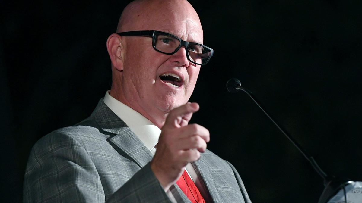 Bob Nelson, FUSD Superintendent and chairman of The Foundation for Fresno Unified Schools addresses the crowd at the State of Education Gala hosted at the Fresno Chaffee Zoo Thursday evening, Oct. 6, 2022 in Fresno.