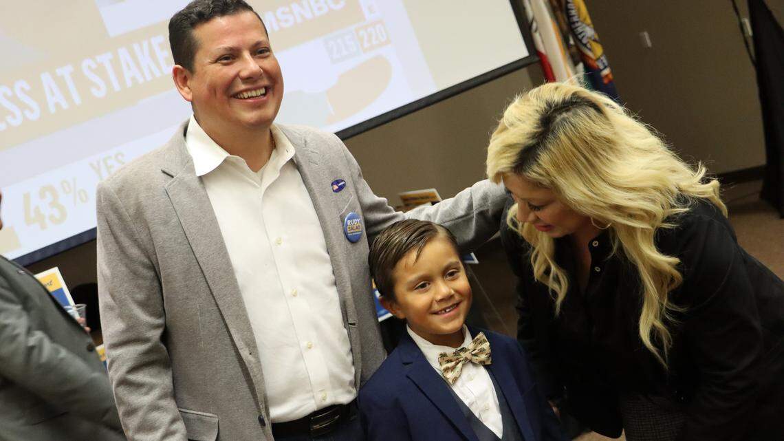 California House candidates spar on prices. What it means for tossup election