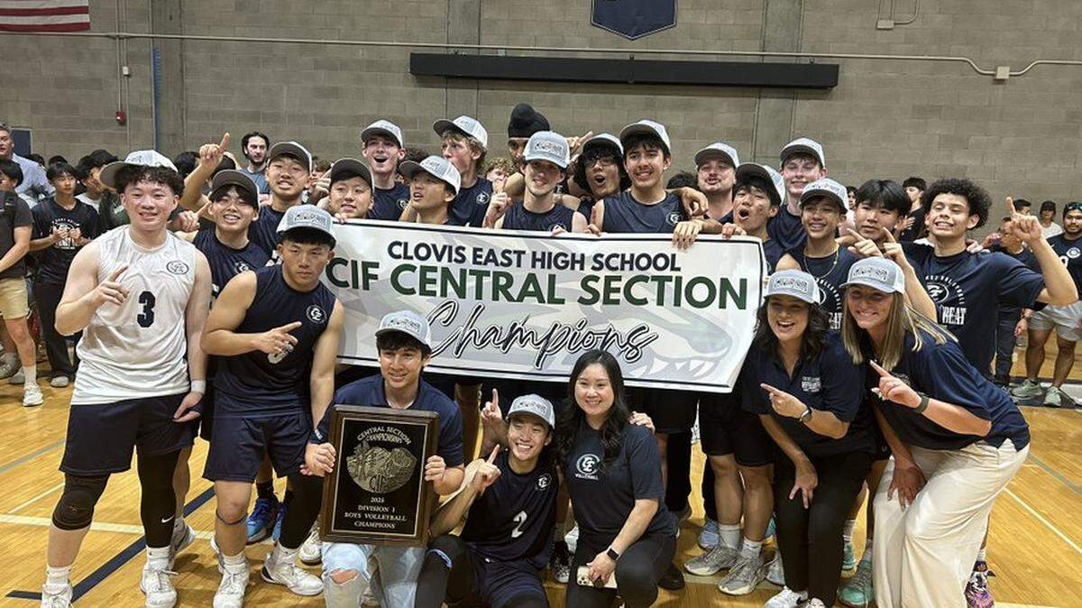 Clovis East celebrates a Central Section Division I title over Buchanan.