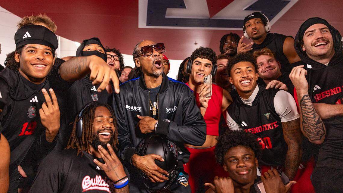 Fo shizzle: Fresno State celebrates with rapper Snoop Dogg in bowl victory