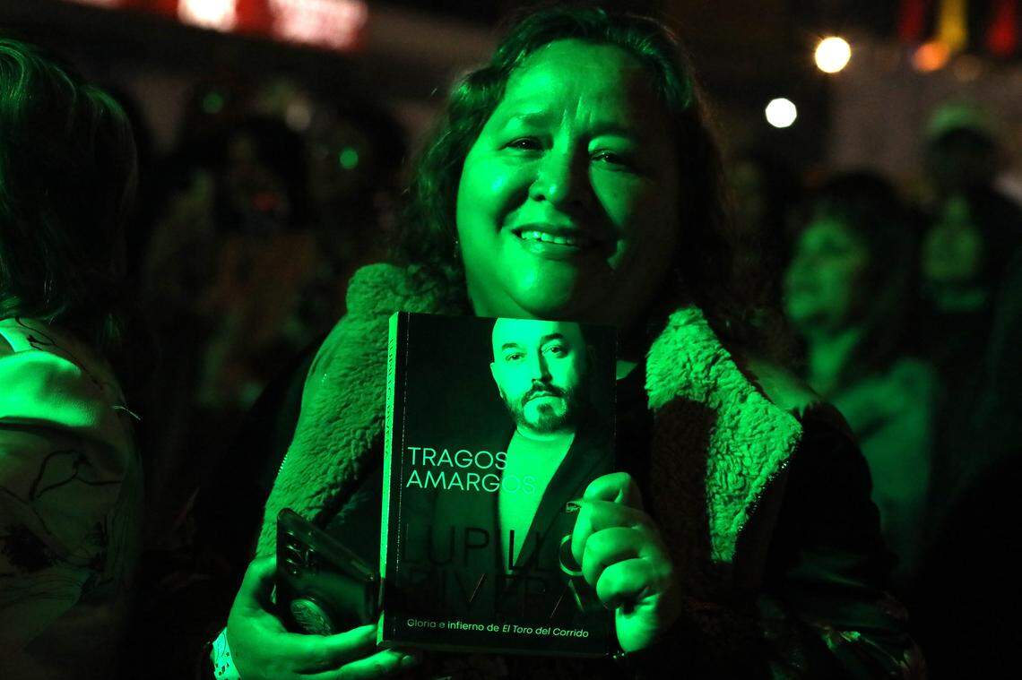 Regional Mexican singer Lupillo Rivera performed at the Paul Paul Theater on the final night of The Big Fresno Fair, delighting the audience not only with his voice but also with autographs on Sunday, October 12, 2025.