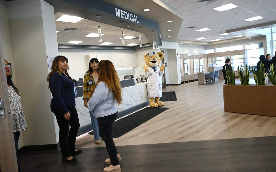 Crowds tour United Health Centers' new Fresno Cesar Chavez Health Center during its grand opening in west Fresno on Friday morning, Oct. 23, 2025. The new United Health Center will offer medical, dental, vision care and more for the community's residents.
