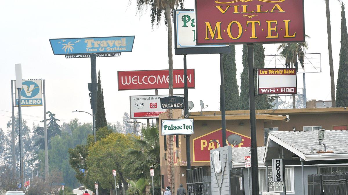 Parkway Drive on the west side of Highway 99 in central Fresno is marked by a string of motels, just across the freeway from the city’s popular Roeding Park and Chaffee Zoo. A pedestrian bridge is planned to span the freeway and provide better access to the park from the Jane Addams neighborhood surrounding the motels.