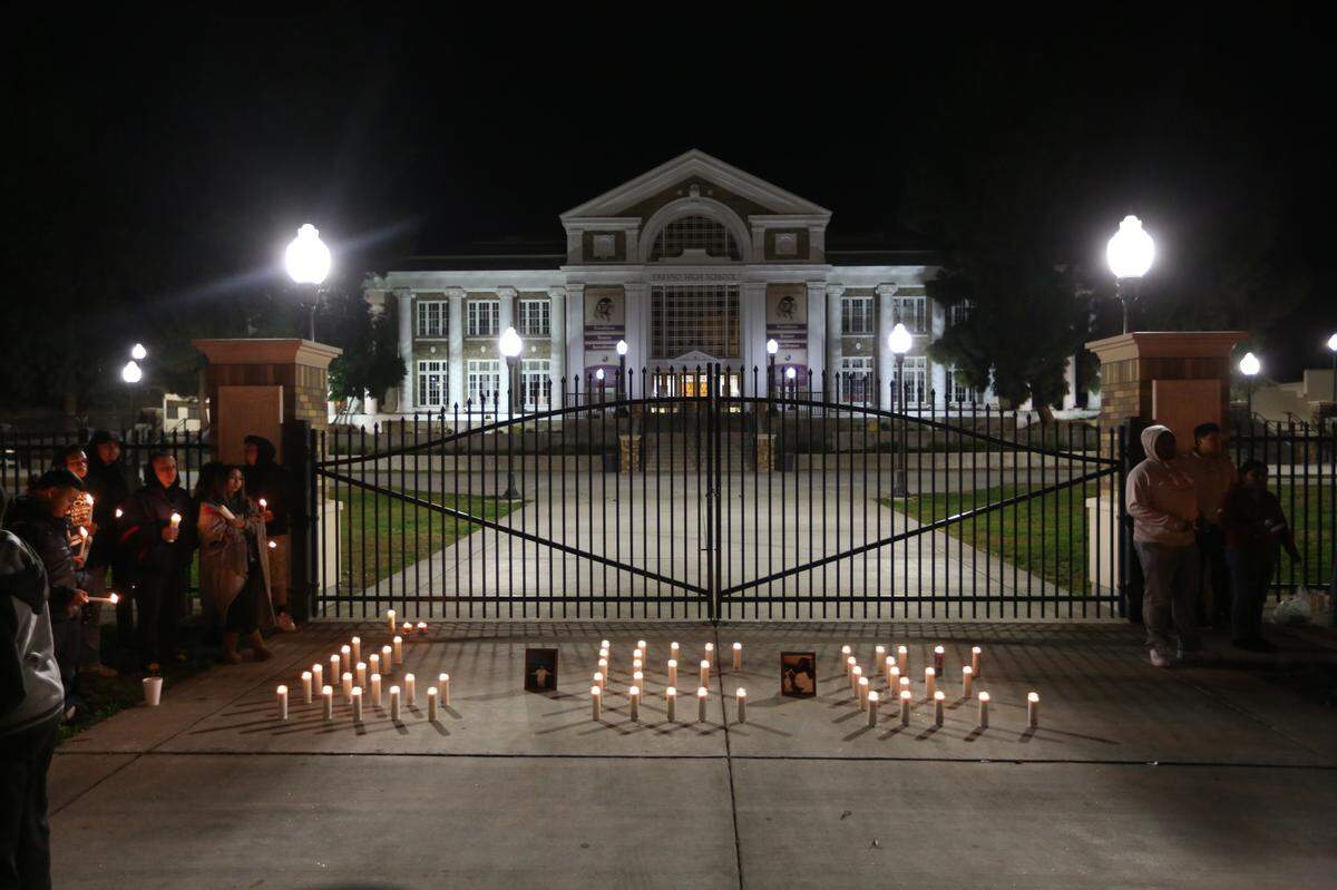A memorial for Lee Major in front of Fresno High School on Echo Avenue on Sunday, Dec. 15, 2019.