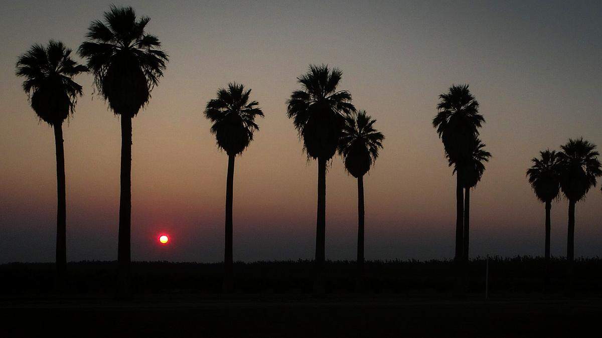 Smoke from the Ferguson Fire at Yosemite National Park makes skies above Fresno murky in 2018.