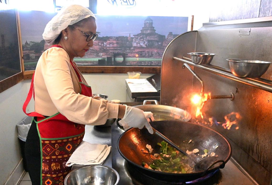 Muanfan Shoatnanon cooks Pad See Ew at her new restaurant Thai Taste, which serves authentic Thai street food. Photographed Friday June 14, 2024 in Fresno.