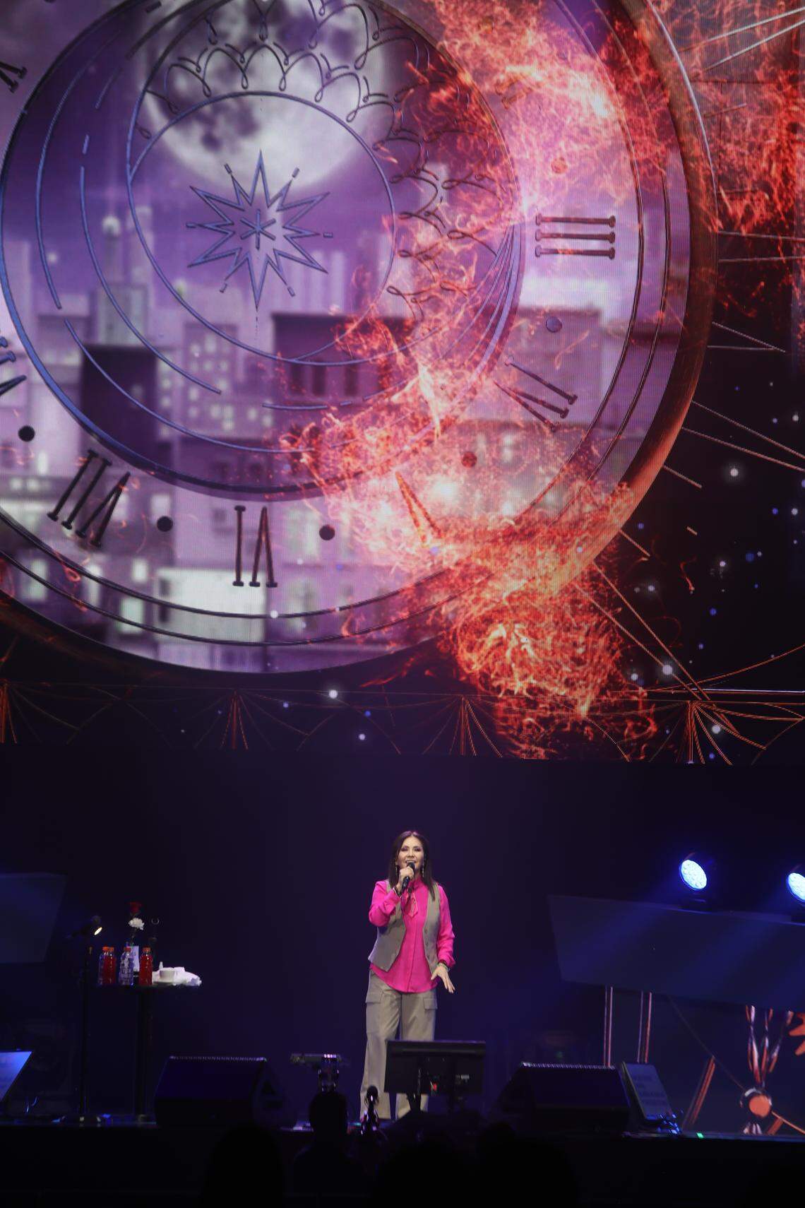 Mexican legend Ana Gabriel performs during her ‘Claro de Luna” Tour at Save Mart Center on Sept. 6, 2025, in Fresno.
