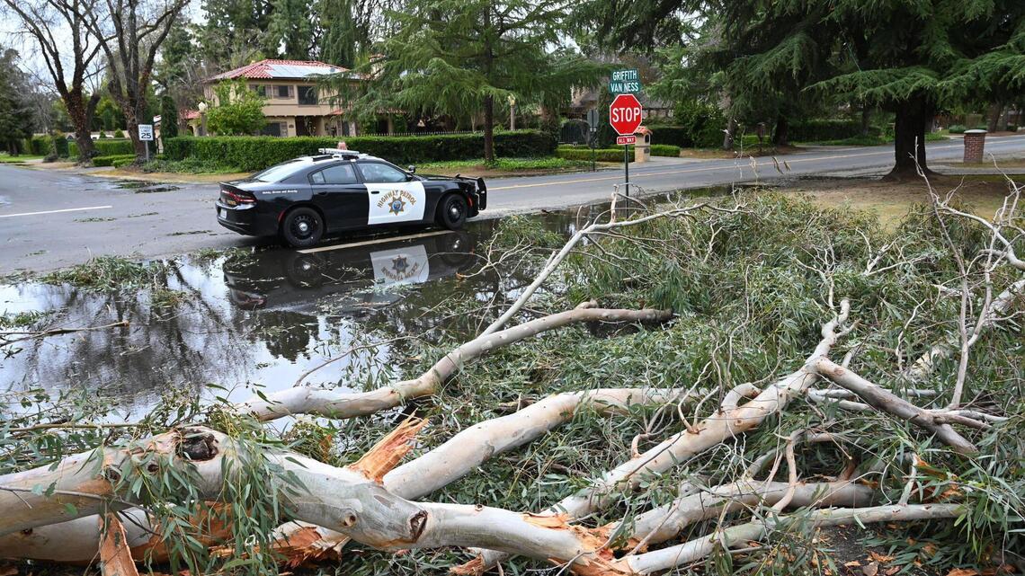 Advertencia de viento fuerte en el valle de Fresno
