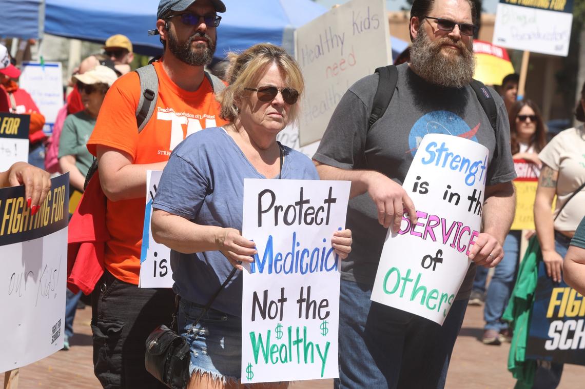 Hundreds of teachers from Merced, Madera, Fresno, Kings, Tulare and Kern counties rallied Saturday, May 17 morning for public education and marched for more than a quarter-mile chanting and carrying banners and signs to Valadao’s district office in Hanford urging the Republican congressman to protect federal funding and resources for public schools and students in vulnerable communities in the Central Valley.