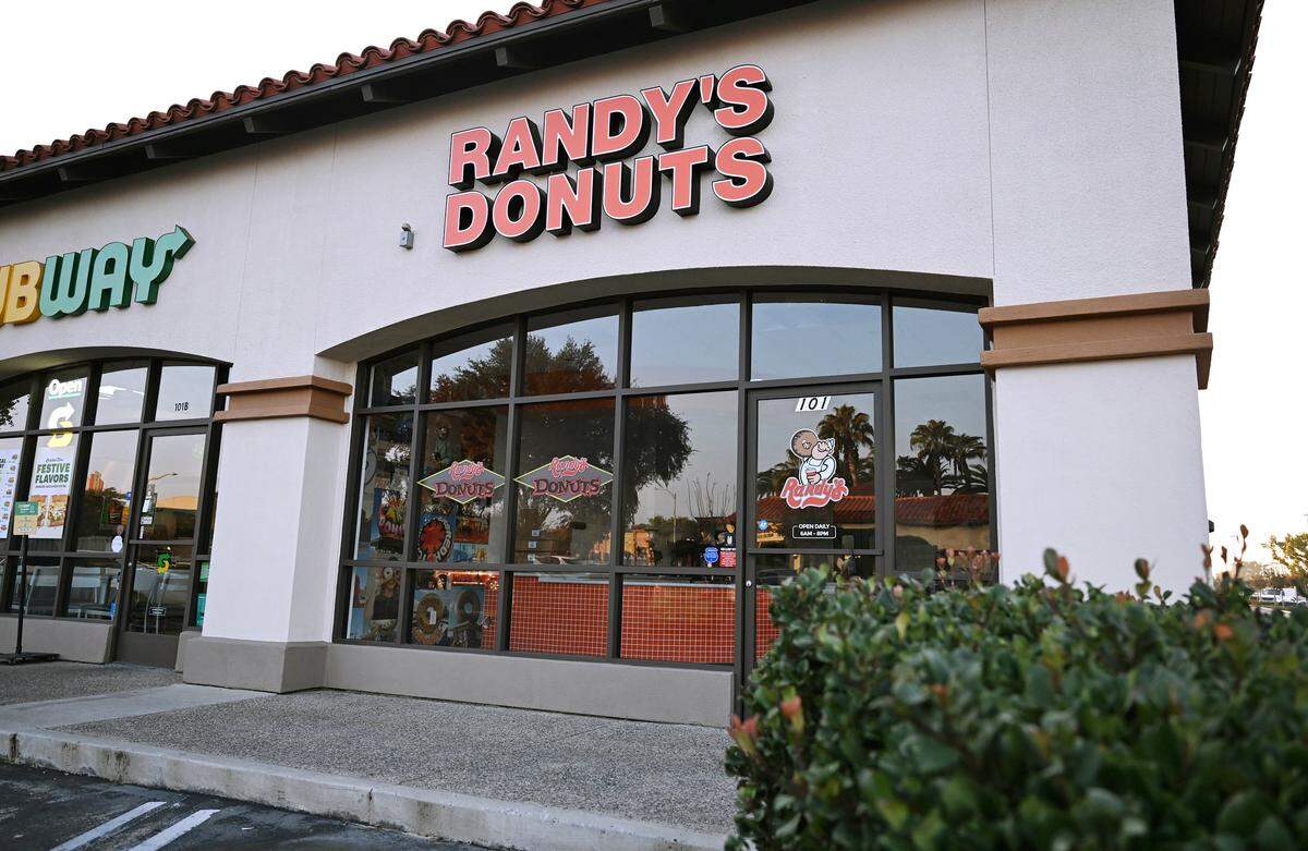A new Randy's Donuts prepares to open along Shaw Avenue just east of Clovis Avenue. Photographed Monday, Dec. 1, 2025 in Clovis.