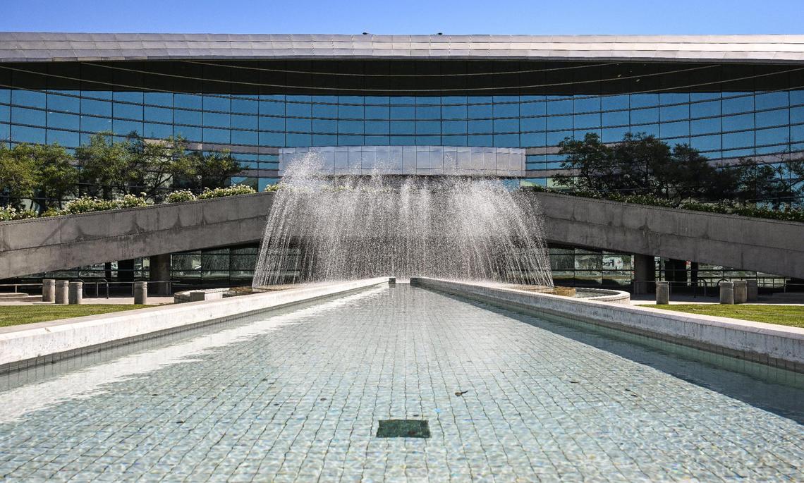 The fountain shoots up below Fresno City Hall on Thursday, May 17, 2023. Mayor Jerry Dyer presented his fiscal year 2024 mayor’s budget during a news conference at City Hall on Thursday.
