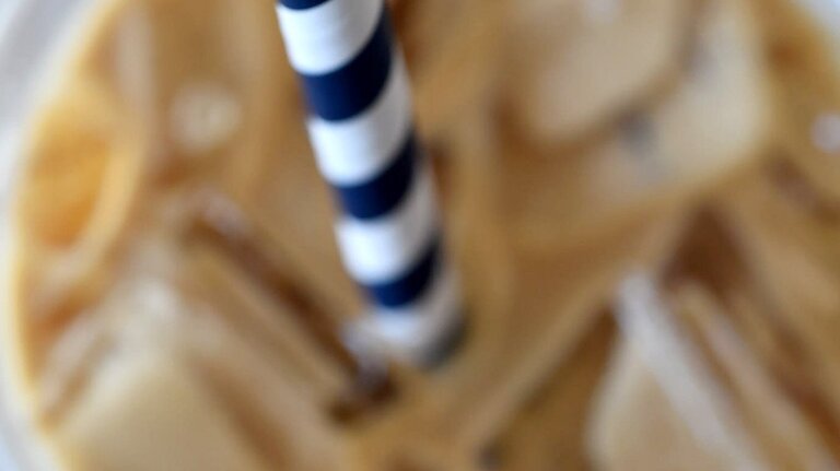 Trump signed executive order against paper straws. Does that mean they’ll be banned in WA?
