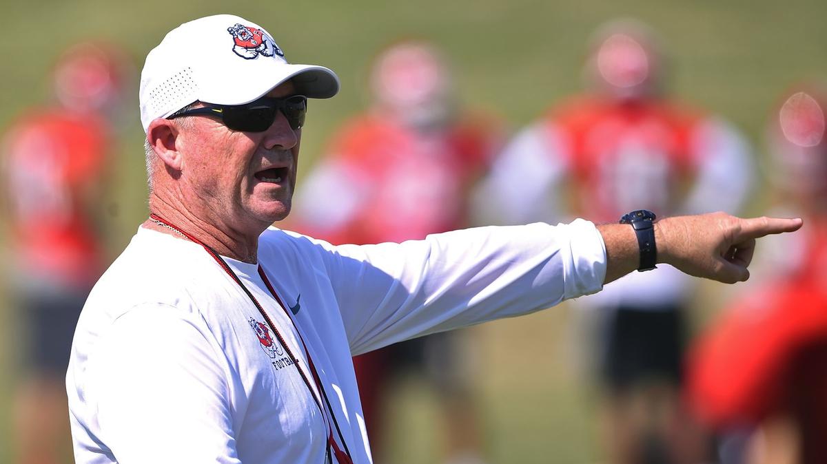 Fresno State coach Jeff Tedford altered the Bulldogs’ pre-game routine in an effort to get better engagement with fans. The Bulldogs will march through prime tailgate areas on their way into the stadium and locker room.