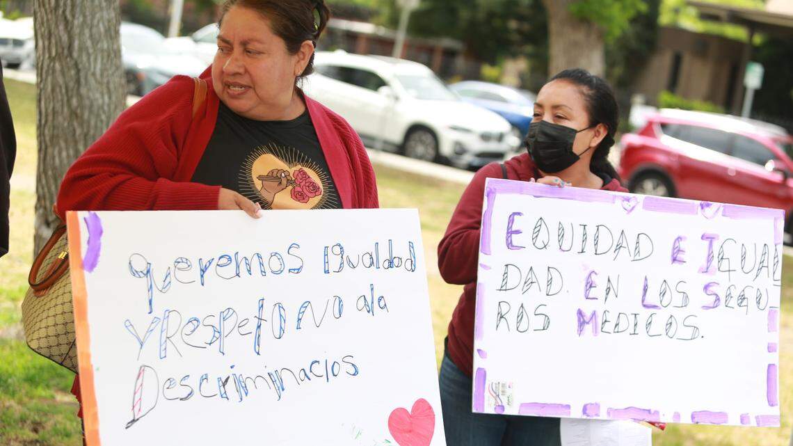 Las residentes de Fresno Maricela Sagrero y Benita Vásquez quieren equidad para su comunidad. 