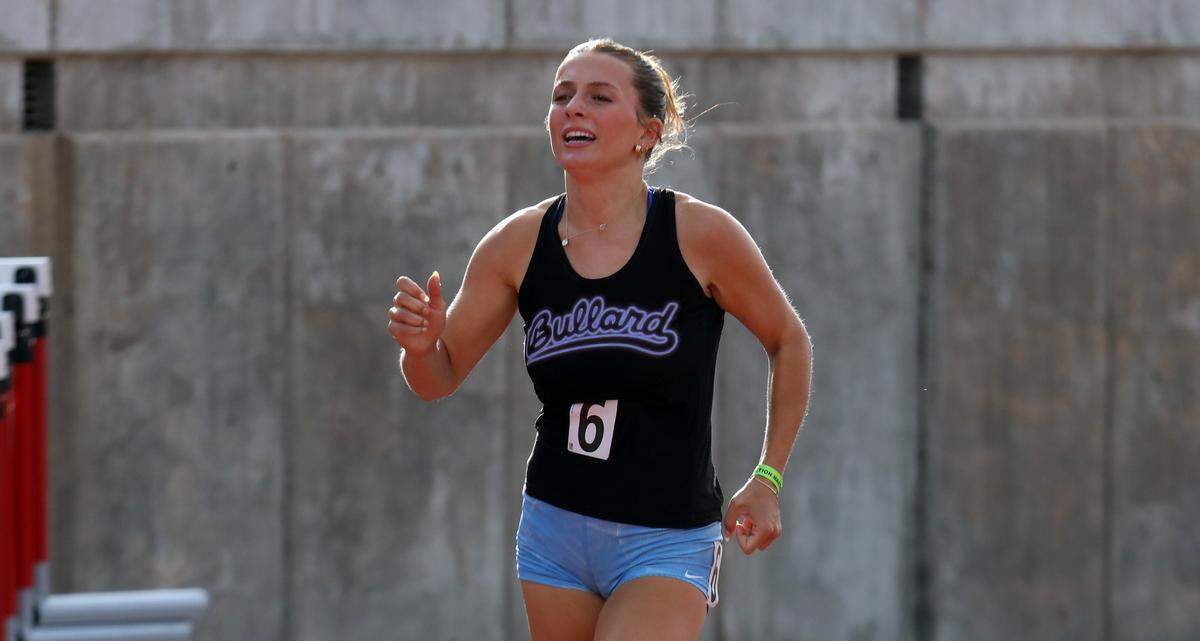 Bullard High sophomore Gabi Belli won the girls 400-meter race in 54.88 seconds at the CIF Central Section Masters Track and Field Championships at Buchanan High’s Veterans Memorial Stadium on May 24, 2025.
